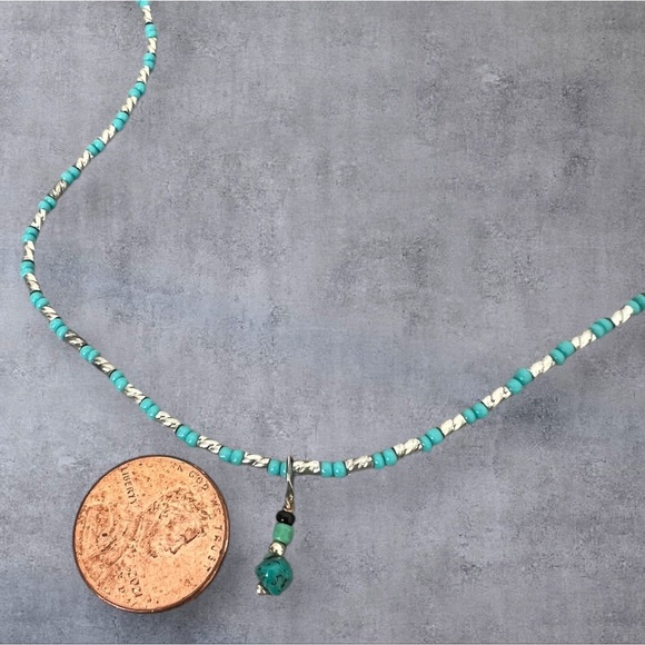 Turquoise & silver beaded 16.” Long necklace - Picture 4 of 4